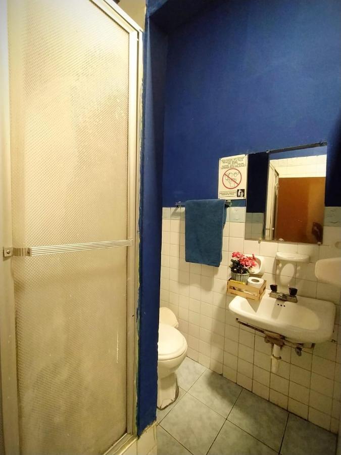 Hostal La Casa Tolena Quito - Ecuador Hotel Eksteriør billede