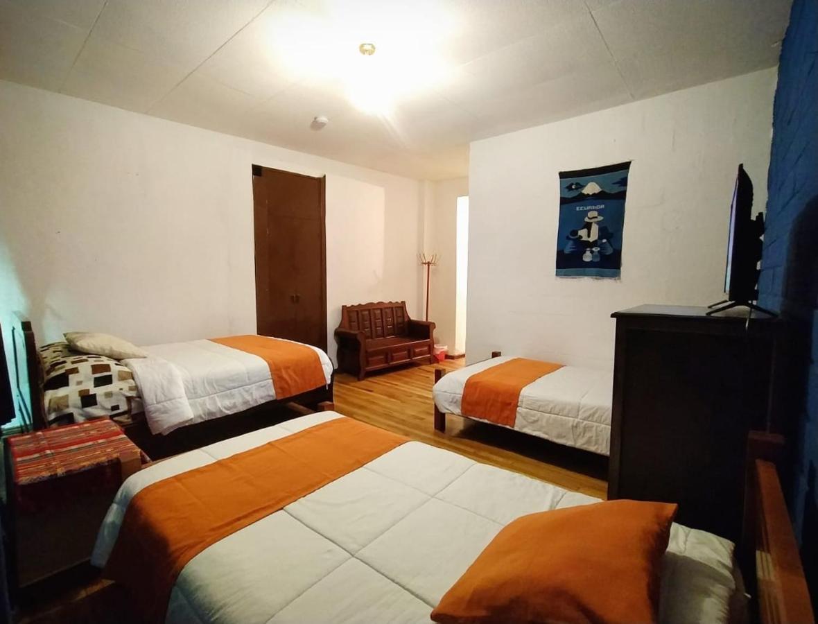 Hostal La Casa Tolena Quito - Ecuador Hotel Eksteriør billede