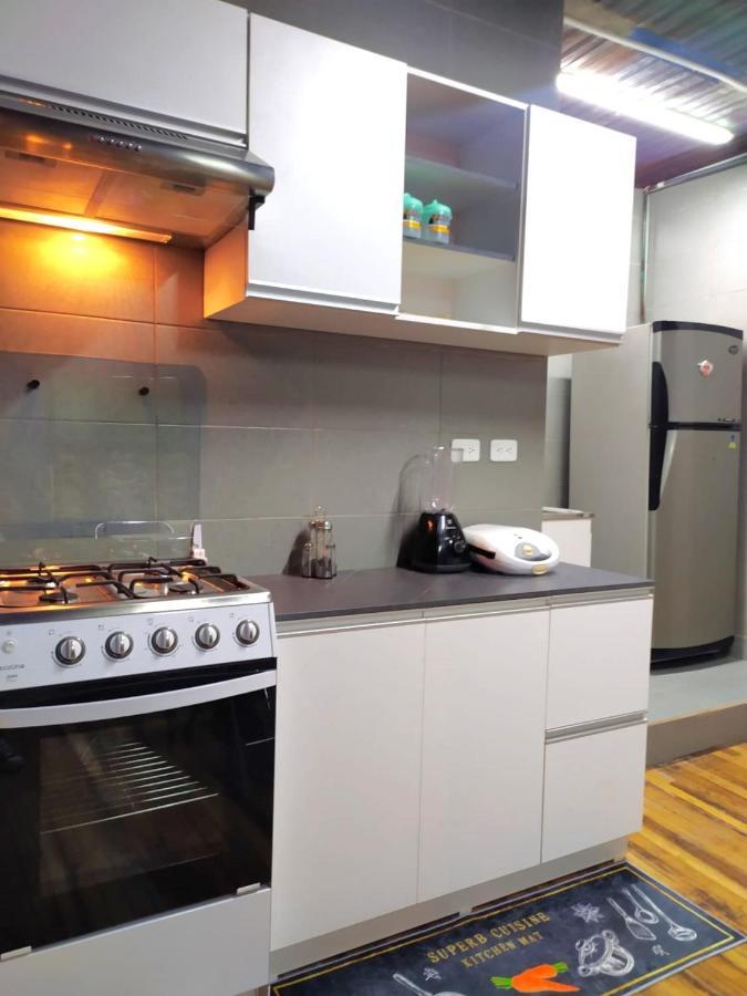 Hostal La Casa Tolena Quito - Ecuador Hotel Eksteriør billede